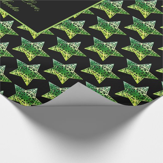 黒と緑の星のパターンのクリスマスエレガント ラッピングペーパー (角)
