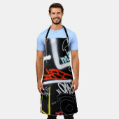 黒と色数々のの落書きアート エプロン (着用した状態)