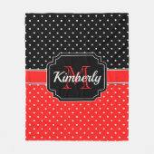 黒と赤のドットパターン フリースブランケット (正面)