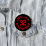 黒と赤のフットボールのママージャージー番号 缶バッジ<br><div class="desc">スポーツチームお気に入りのやサッカー選手に応援を与えるか、プライドのスピリットで学校のを見せカスタムることパーソナライズされた!学校名を追加するか、プレーヤーの名前とジャージー番号でパーソナライズする。サッカー、バスケットボール、野球、サッカーの試合に最適！ゲームカスタムの日にチーム全体、チアリーダー、両親と兄弟姉妹のための衣服ピンを作成する。クリックカスタマイズフォントや色を変えて贈り物ユニークの一種を作る。</div>