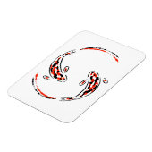 黒と赤の日本のコイの芸術的魚 マグネット (左側)