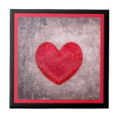 黒と赤の格子縞にハートを押し付けた タイル (正面)