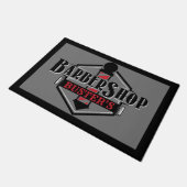 黒と赤の理容師ロゴを24インチx 36インチにパーソナライズ ドアマット (アングル)