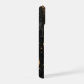 黒と金のゴシック系アニメ少女 iPhone 15ケース (右側面)