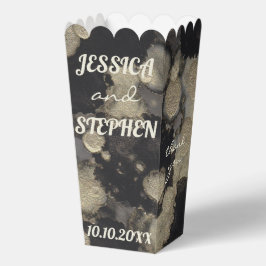 黒と金の色彩が施された特別な箱 フェイバーボックス