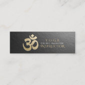 黒と金ゴールドのエンボスOMシンボルヨガインストラクター スキニー名刺 (正面)