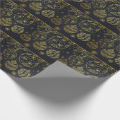 黒と金ゴールドのクリスマスオーナメントパターンギフト ラッピングペーパー (角)