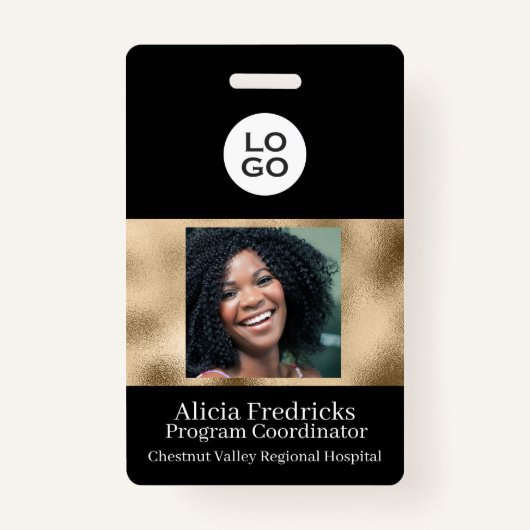 黒と金ゴールドの従業員のロゴ付き写真ID バッジ (正面)