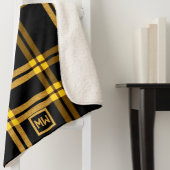 黒と金ゴールドの格子状タータンチェックモノグラム シェルパブランケット