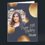 黒と金ゴールドの背景の写真の誕生日カード カード<br><div class="desc">黒エレガントと金ゴールドのバックパーソナライズされたグラウンド写真の誕生日カード誰にでも適した – 女性、男性、女の子、男の子。</div>