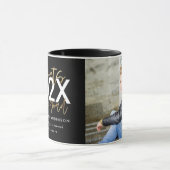 黒と金ゴールドモダンの写真の卒業 マグカップ (中央)