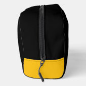 黒と金ゴールドモノグラムのロゴクレスト ドップキット (右)