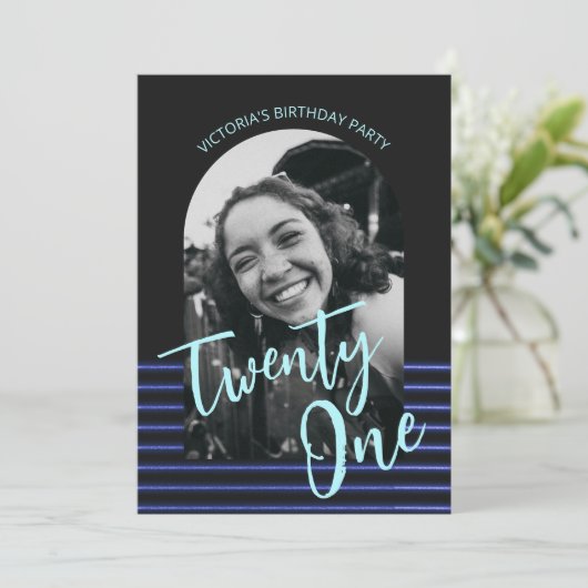 黒と青のアーチ写真21st誕生日パーティー 招待状 (スタンド正面)