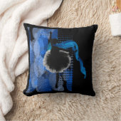 黒と青の背景枕にバレエダンサー クッション (ブランケット)
