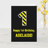 黒と黄ストライプの色「1」、1歳の誕生日+名前 カード (黄色い花)