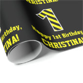 黒と黄ストライプの色「1」、1歳の誕生日+名前 ラッピングペーパー (ロールコーナー)