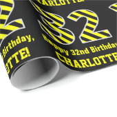 黒と黄ストライプの色「32」、32番目の誕生日+名前 ラッピングペーパー (ロールコーナー)