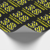 黒と黄ストライプの色「38」、38誕生日+名前 ラッピングペーパー (角)
