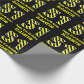黒と黄ストライプの色「51」、51誕生日+名前 ラッピングペーパー (角)