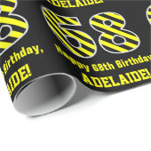 黒と黄ストライプの色「68」、68誕生日+名前 ラッピングペーパー (ロールコーナー)