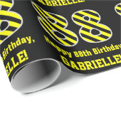 黒と黄ストライプの色"88"、88誕生日+名前 ラッピングペーパー (ロールコーナー)