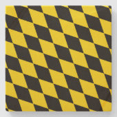 黒と黄色のバイエルダイヤモンド国旗のパターン ストーンコースター (正面)