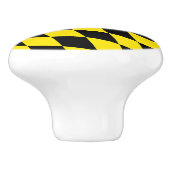 黒と黄色のバイエルダイヤモンド国旗のパターン セラミックノブ (側面)
