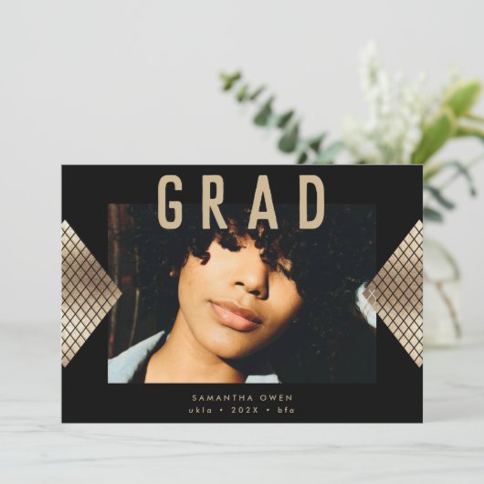 黒と黄色の幾何モダン金箔のアヌン 案内状 (スタンド正面)