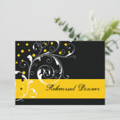 黒と黄色の結婚式のリハーサルディナー、スクロールリーフデザイン 招待状 (スタンド正面)