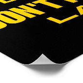 黒と黄色を笑うことを忘れないで ポスター (角)