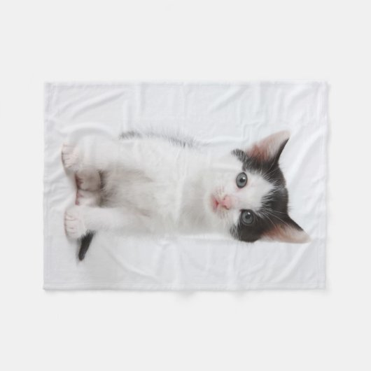 黒によって斑点を付けられる子ネコ フリースブランケット (正面(横))