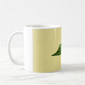 黒によって注目されるエンドウ豆 コーヒーマグカップ (左)