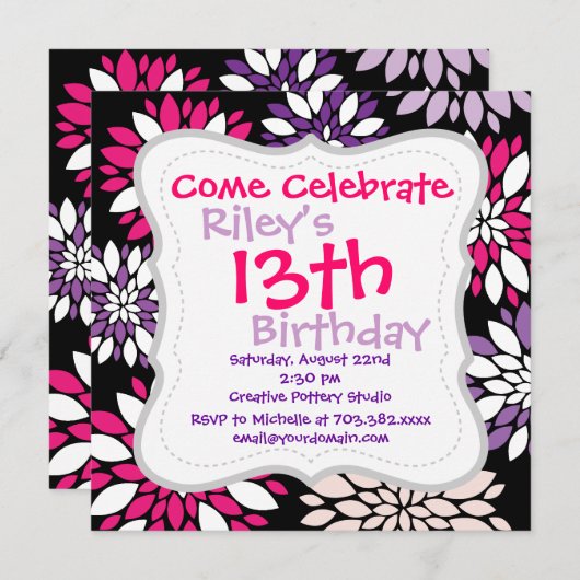 黒にピンクの紫の白い花の絵 招待状 (正面/裏面)