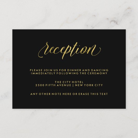 黒に偽の金のカリグラフィー結婚式の披露宴 エンクロージャーカード (正面)