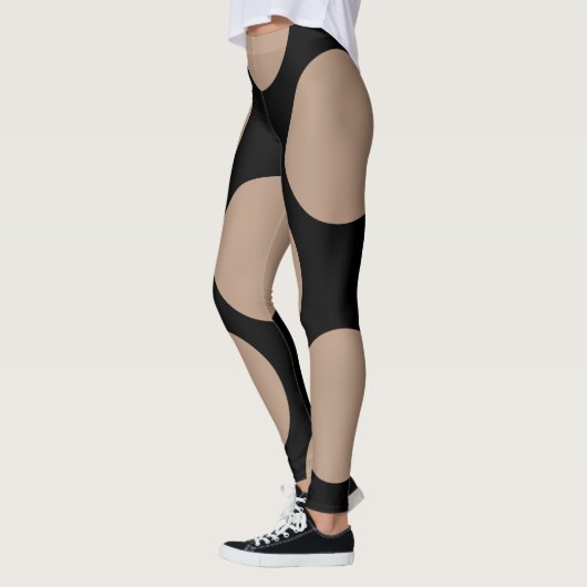 黒に大きな幾何学的な斑点 レギンス (左)