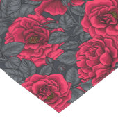 黒に灰色の葉バラの赤 ショートテーブルランナー (コーナー)