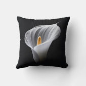 黒に白いカラユリ クッション (裏面)