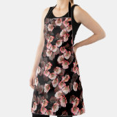 黒に継ぎ目無し開花牡丹 エプロン (インサイチュ)