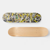 黒に落ちる葉のパターン スケートボード (横)