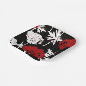 黒に赤、白の花。 ペーパープレート (傾斜あり)