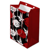 黒に赤、白の花。 ミディアムペーパーバッグ (正面アングル)