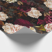 黒に青々としたバロックアンティークの牡丹の花 ラッピングペーパー (角)