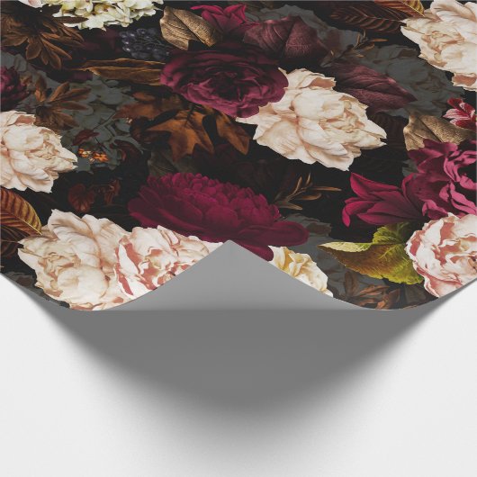 黒に青々としたバロックアンティークの牡丹の花 ラッピングペーパー (角)