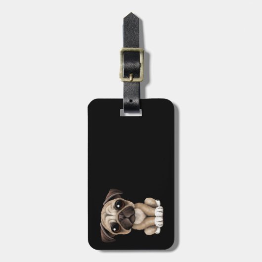 黒のかわいいベビーのパグの小犬 ラゲッジタグ (正面縦)