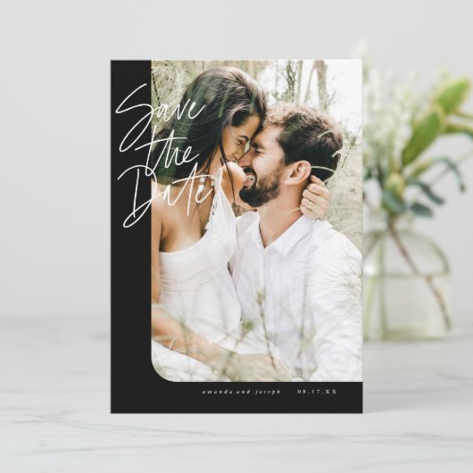 黒のはっきりした丸みを帯びた枠の写真 セーブザデート (スタンド正面)