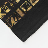 黒のエジプトの象形文字と神 フリースブランケット (角)