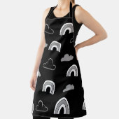 黒のエプロンにグレーの雲と虹 エプロン (インサイチュ)