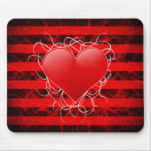 黒のストライブ柄が付いているゴシック様式パンクのemoの赤いハート マウスパッド (正面)