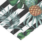 黒のストライブ柄が付いている水彩画の熱帯パイナップル ショートテーブルランナー (コーナー)