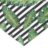 黒のストライブ柄のバナナの葉の熱帯夏パターン ショートテーブルランナー (コーナー)